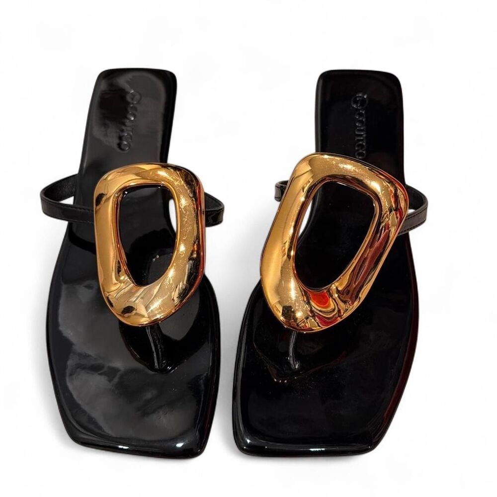 Unbranded Women's Black and Gold Sandals